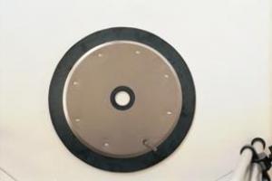 Rubber-edged follower plate for 120 lb drum  1-7/16 inch center diameter