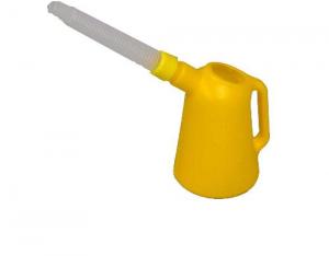 1 quart polyethylene measure w/ flexible spout. Case of 6 units